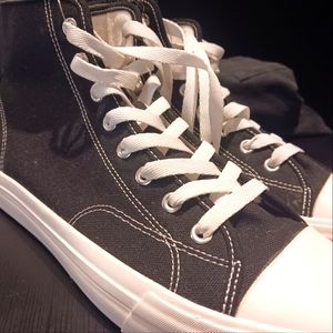 Men's Black Converse Shoes